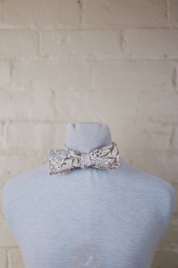 Bow Tie - Tiny Floral